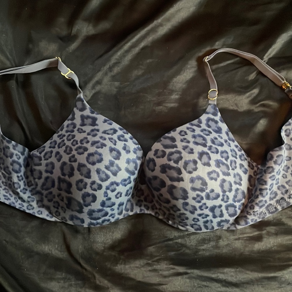 leopard print Victorias secret bra 36C